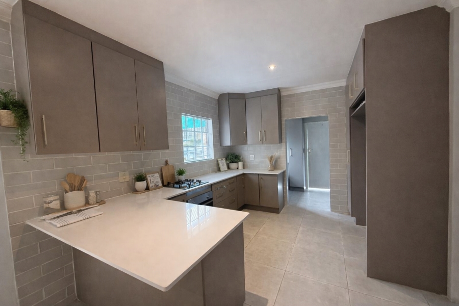 3 Bedroom Property for Sale in Boschdal North West